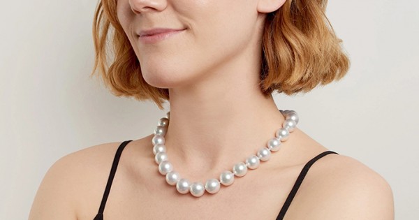 The Ultimate Guide To Wearing A Pearl Necklace Dos And Donts